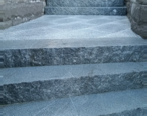 Granit trappa stodmur Keystone 2